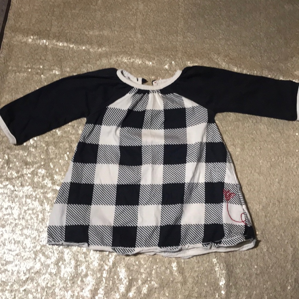 Burt’s Bees Baby dress 🐝